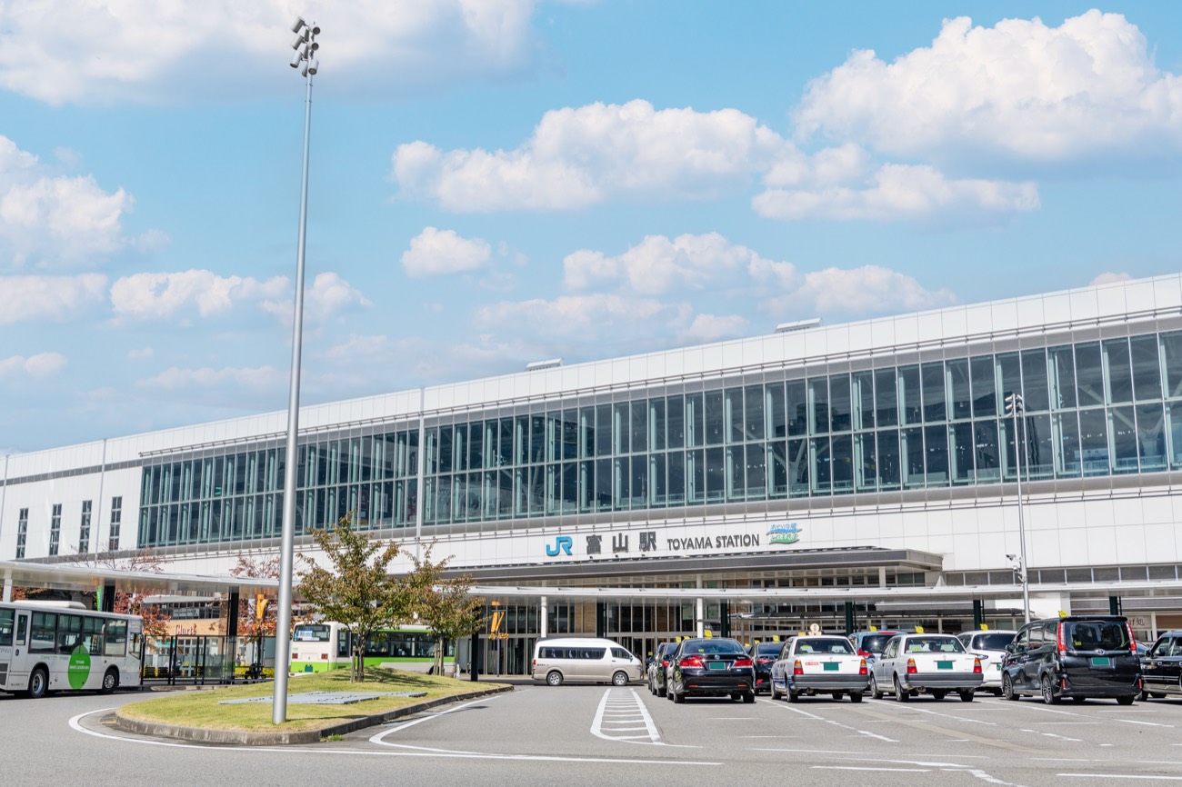 富山 医療脱毛 安い 新高岡駅